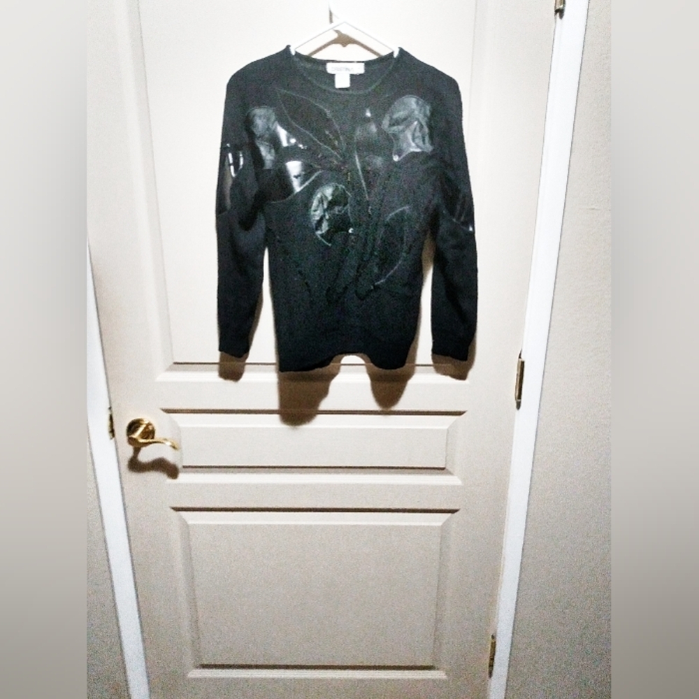 Vintage 90's Floral Embroidered Black Sweater.